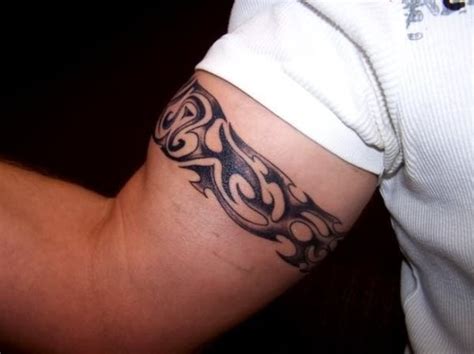 tatuajes para hombre en biceps|Tatuajes biceps hombre